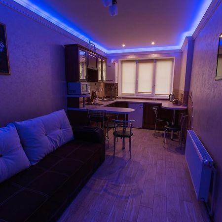 Modern Apartment On Akademika Sakharova 27A Ivano-Frankivsk Exterior foto